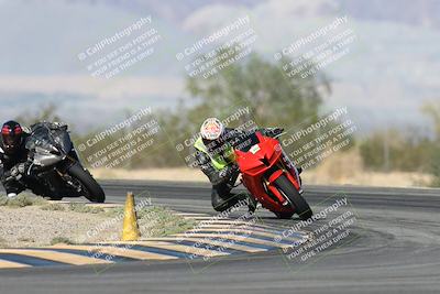 media/Nov-16-2025-Race Pace (Sun) [[8c5fa54630]]/Verified Riders/2-Turn 7 (945am)/